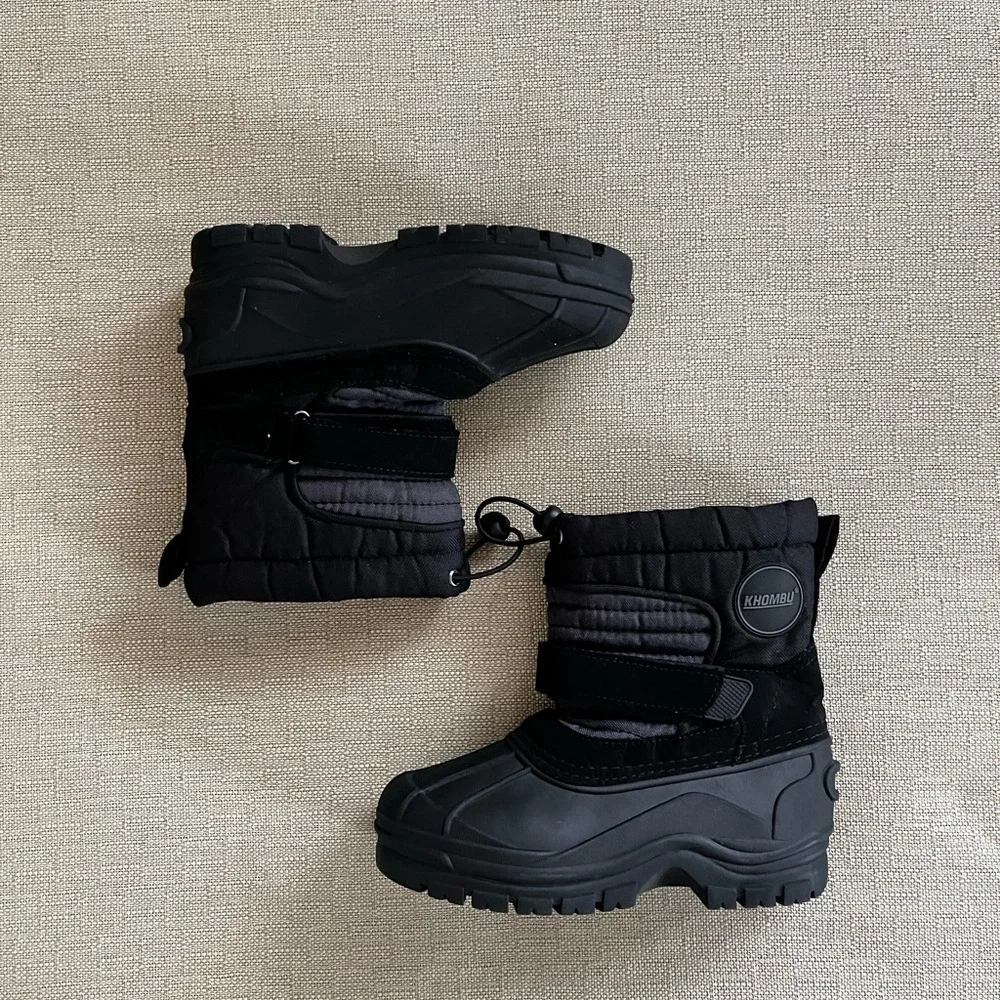 Khombu kids Black Winter Boots size 2 (21cm aprox) outdoor